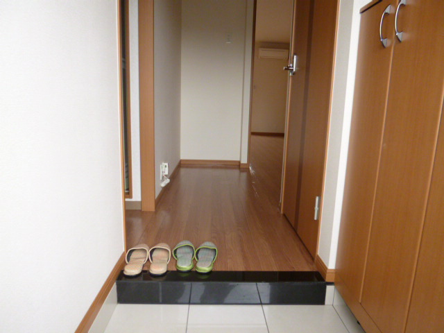アメニティーハイツYの玄関