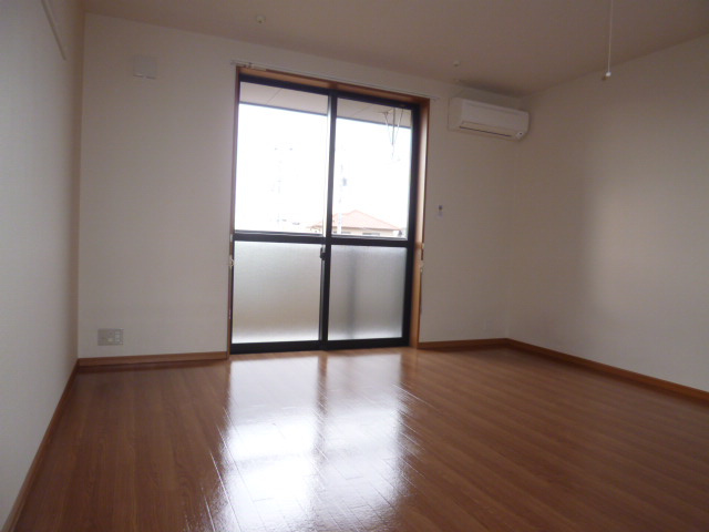 アメニティーハイツYの洋室