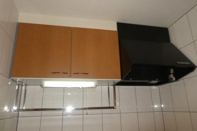 アメニティーハイツYのキッチン|キッチン上収納