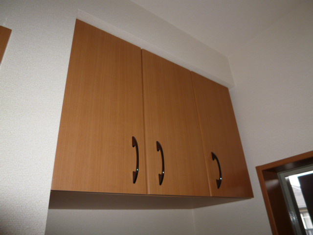 アメニティーハイツYの玄関|シューズボックス上