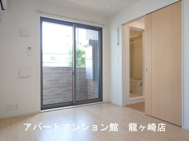 エレノアの居間・リビング