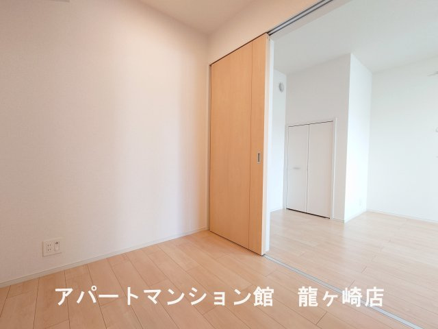 エレノアの寝室
