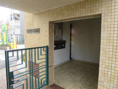 【エントランス】 | カノンスリーエイト