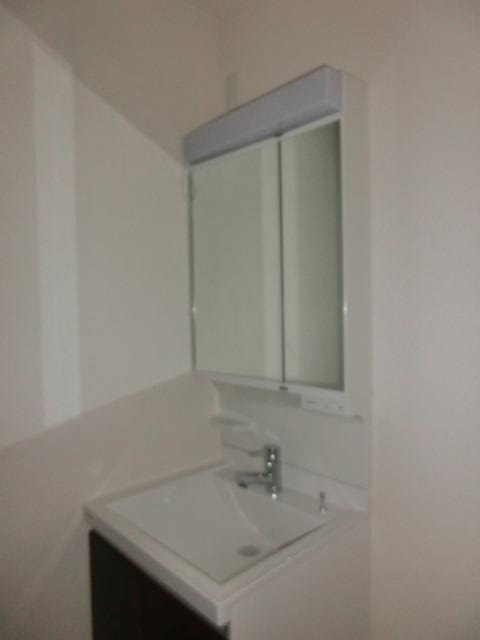 フジパレス神崎川　II番館の独立洗面台