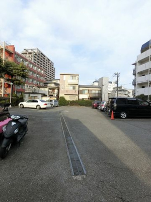 【駐車場】 | 秀和多摩川レジデンス