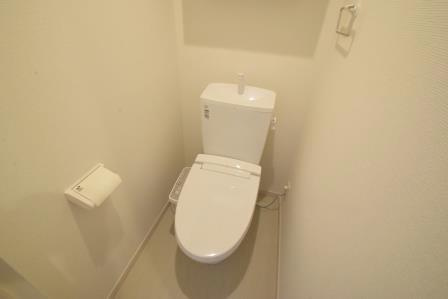 リブリ・ジェロ　セヴォムのトイレ|ウォシュレット付きです