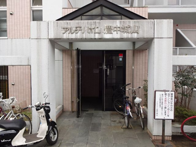 【エントランス】 | JSC豊中城山