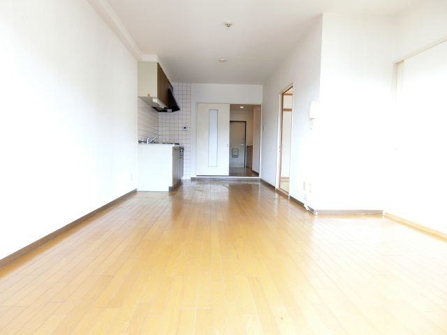 日吉マンションの居間・リビング|同物件別部屋イメージ写真