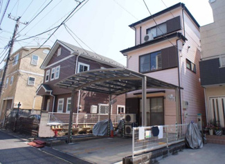 【外観】 | 建物正面左側は通路になっていますので、解放感があります。