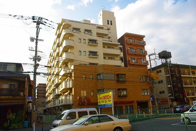 パークテラス新大宮の外観