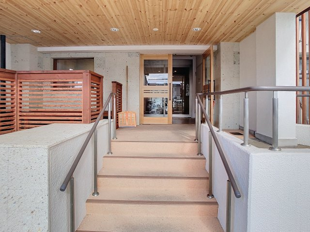 天神マンションのエントランス