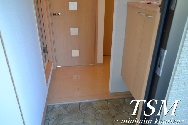 Ｓｏｌｅｉｌ香里園の玄関|下駄箱設置済