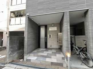 【エントランス】 | Angels Court K.Honmachi