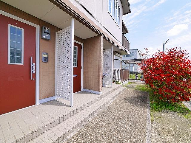 サニーサイドＦのエントランス|落ち着いたエントランスです