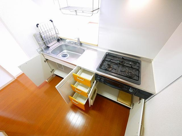 サニーサイドＦのキッチン|きれいなキッチンです