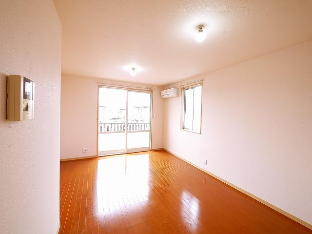 サニーサイドＦの洋室|使い勝手のいい洋室です