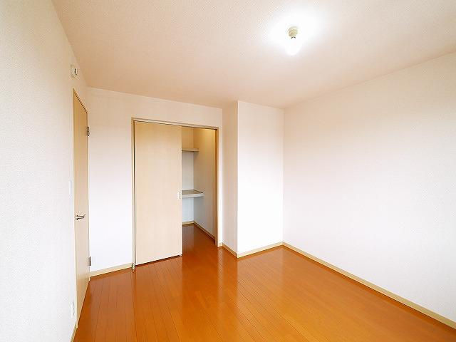 サニーサイドＦの洋室|広々とした洋室です