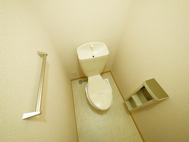 サニーサイドＦのトイレ|ゆったりとした空間のトイレです