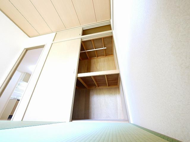 ビクトワールＡ棟の収納|こまごまとしたものを収納できそうですね