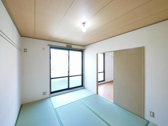 ビクトワールＡ棟の寝室|落ち着いて過ごせるお部屋なので、寝室にいかがでしょうか