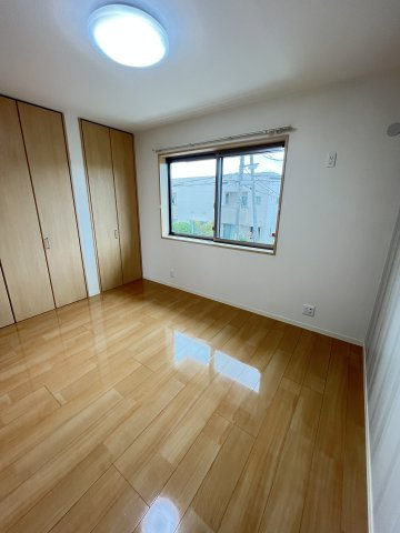 ベルアネスA棟の洋室