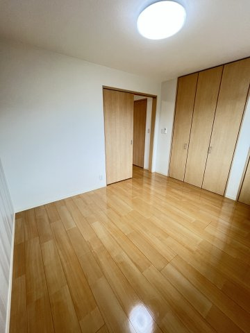 ベルアネスA棟の洋室