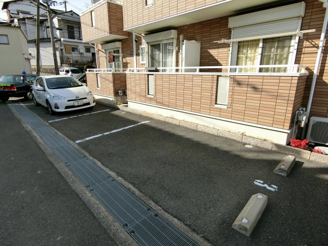 グランペールの駐車場