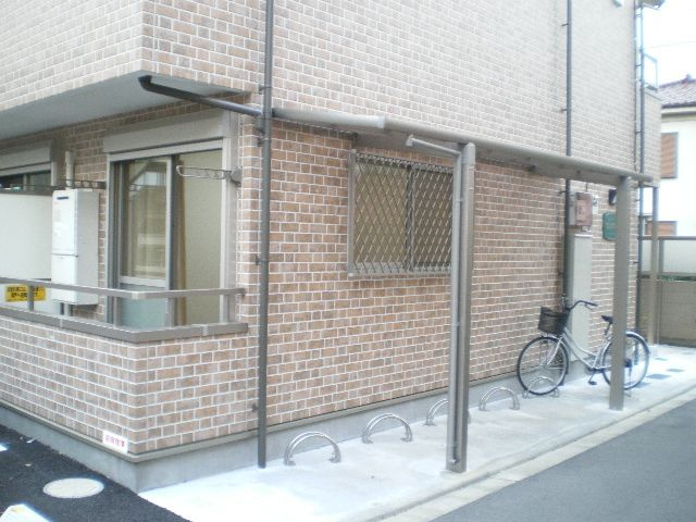 小金井市関野町１丁目のアパートのその他|自転車置場
