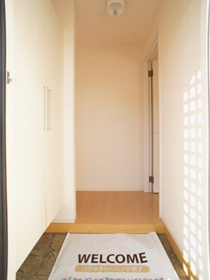 【玄関】 | ライネスハイムＡ | たくさん収納できるシューズボックスが付いています♪