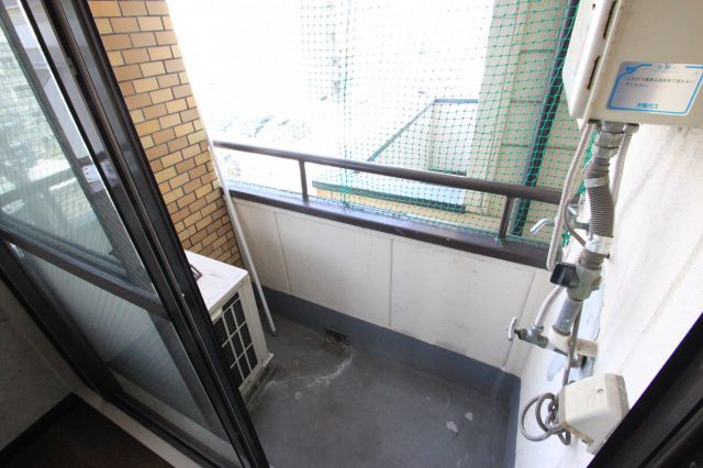 エストメゾン( 近畿大学 一人暮らし )のバルコニー