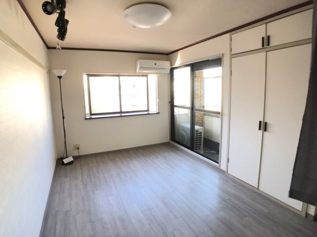 エストメゾン( 近畿大学 一人暮らし )の洋室