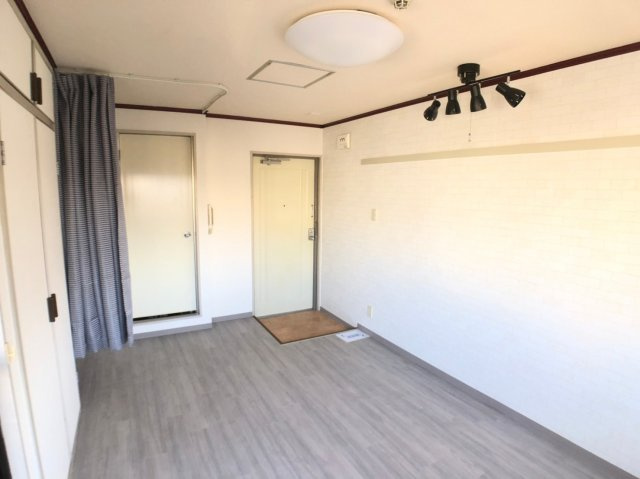 エストメゾン( 近畿大学 一人暮らし )の洋室