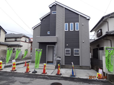 【外観】 | 上尾市弁財1丁目　新築分譲デザイン住宅全2棟・残1棟 | 上尾市周辺のおすすめ物件「上尾市弁財1丁目　新築分譲デザイン住宅全2棟・残1棟」。価格変更して、当初3,580万円から500万円の値下げで、3,080万円です！こちらの物件は、経済的かつ機能的です。