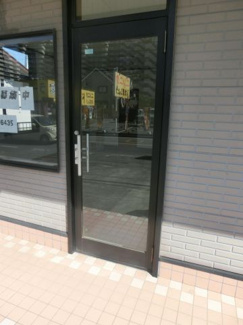 【玄関】 | 東間店舗