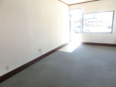 【内装】 | 東間店舗