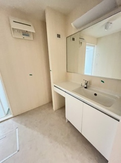 【独立洗面台】 | Berg