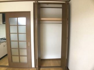 【収納】 | メゾン悠遊 | 収納はコンパクトですが、クローゼットタイプなので収納しやすいですよ(^_-)