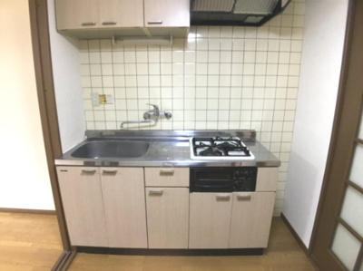 【キッチン】 | メゾン悠遊 | システムキッチンなので、コンロの持ち込み不要です(^^)/
