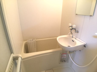 【浴室】 | メゾン悠遊 | お仕事で頑張った日は、いつもよりお風呂にゆっくり浸かって、リラックスしましょう！