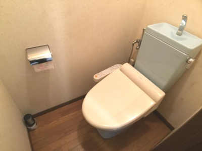 【トイレ】 | メゾン悠遊 | オーナーのご厚意でウォシュレットがついています♪