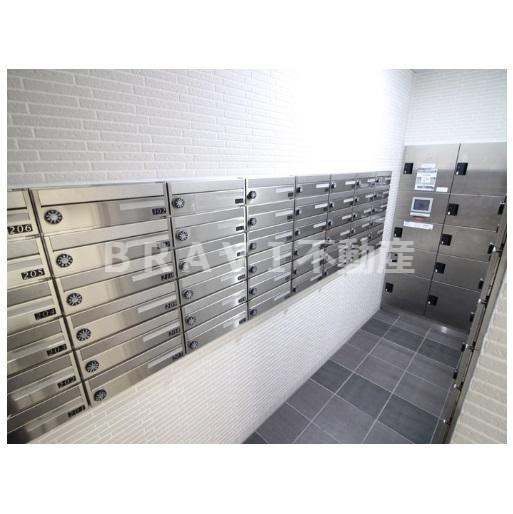 イーストヴィラ梅田　BRAVI不動産のその他共用部分|【イーストヴィラ梅田】メールボックス・宅配ボックス付