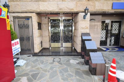 【エントランス】 | ヒズ・イマージュ北浜