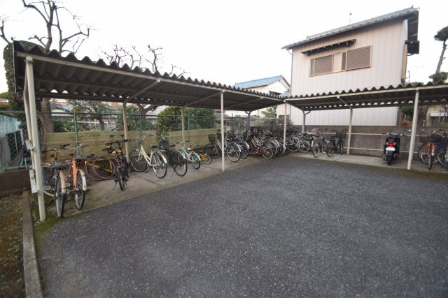 市川クローバーハイツ森のその他|駐輪場があります