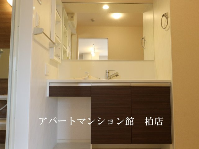 エスポワールEの独立洗面台