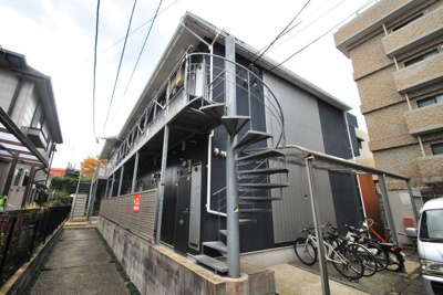 【エントランス】 | ピュアフリー井尻駅前 B