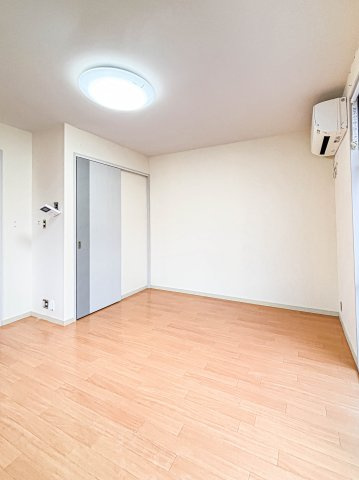 グリーンビューA棟の居間・リビング