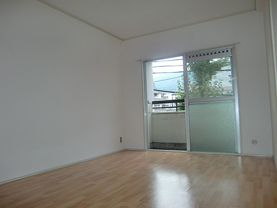 伸和コーポの居間・リビング