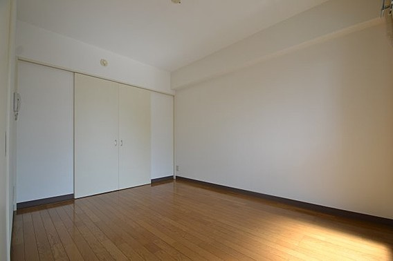 グランペール六甲の洋室