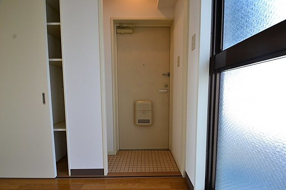 グランペール六甲の玄関