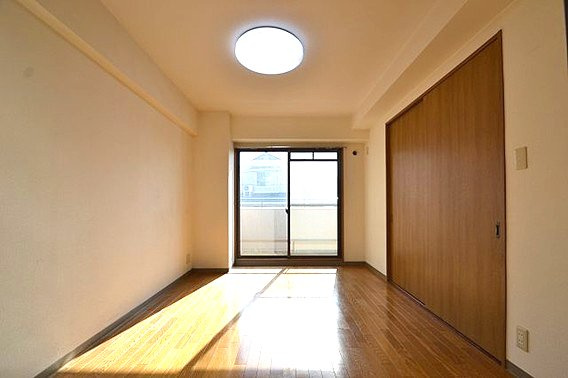 カルム六甲の居間・リビング